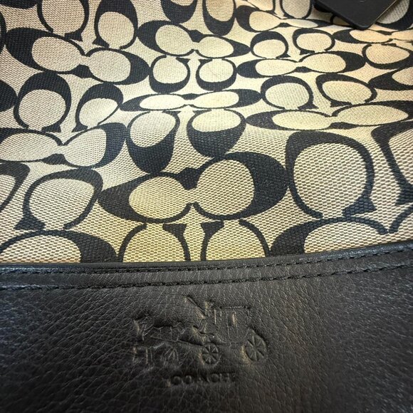 Coach signature legacy duffel style number 32684 AND wallet! - Picture 4 of 8